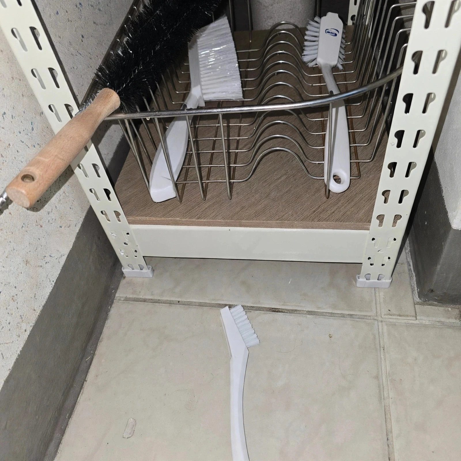 화장실 청소는 장비빨! 묵은 물때 싹 날려주는[바이칸 테이블솔]욕실 틈새 바닥솔 솔직 후기